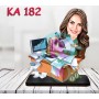 KADIN KARAKTERİ TOPLU MASA BAŞI