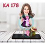 KADIN KARAKTERİ TOPLU YEMEK