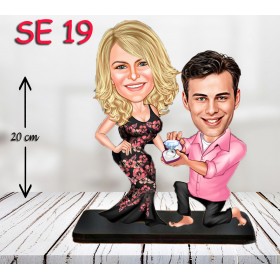 kişiye ozel evlenme teklifi eden çift