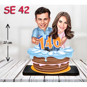 kişiye ozel pastanın icindeki çift