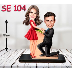 kişiye ozel yuzuk takan çift